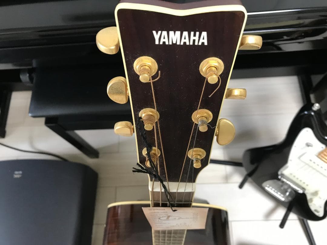 Yamaha Acoustic Guitar Ll6 Are