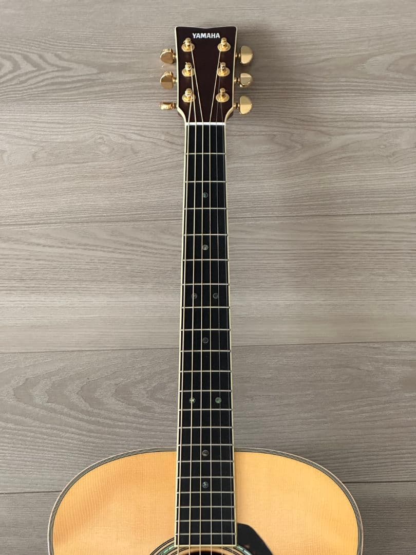 Yamaha Acoustic Guitars Ll16
