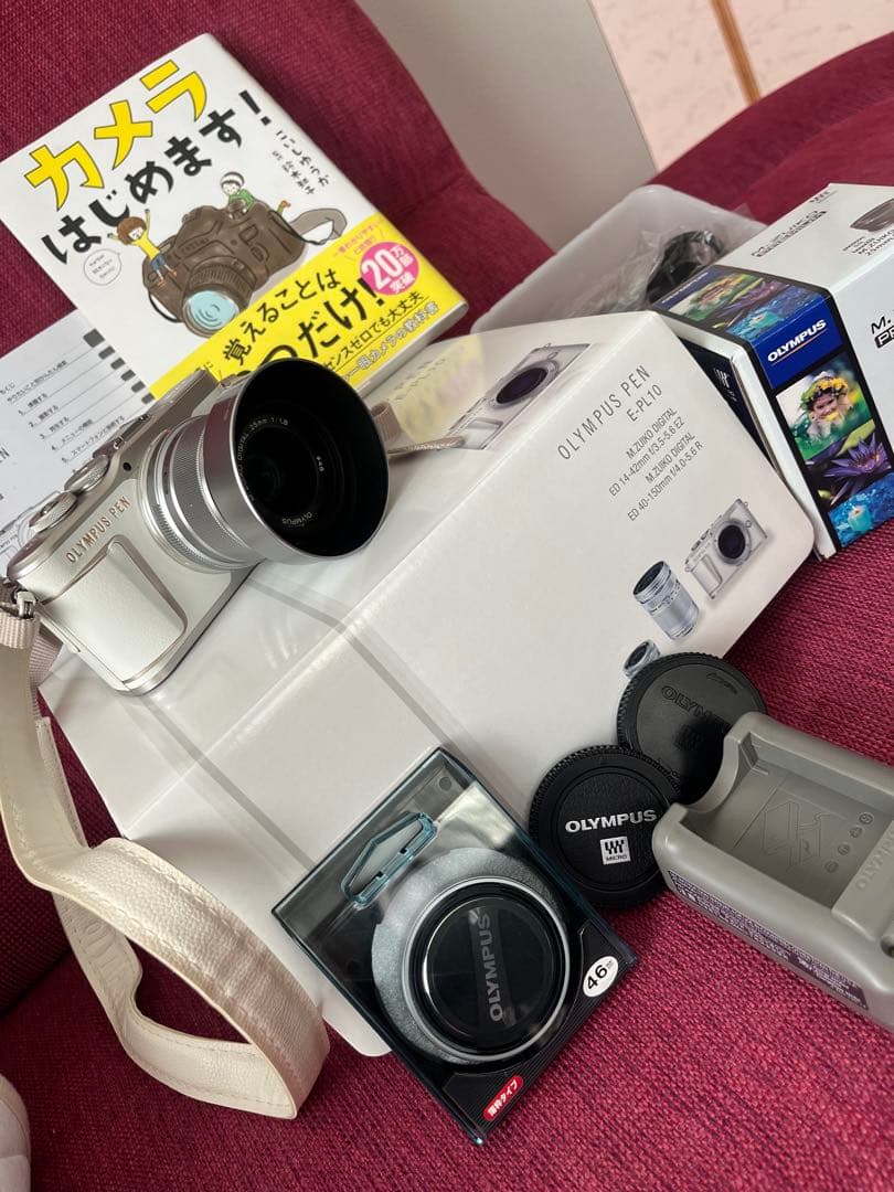 Olympus Mirrorless Interchangeable Lips Pen E-Pl10 M.Zuiko F1.8