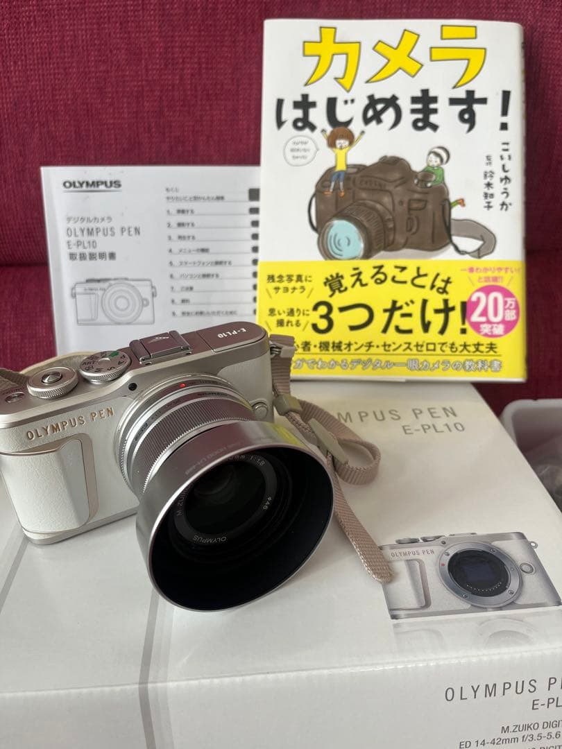 Olympus Mirrorless Interchangeable Lips Pen E-Pl10 M.Zuiko F1.8