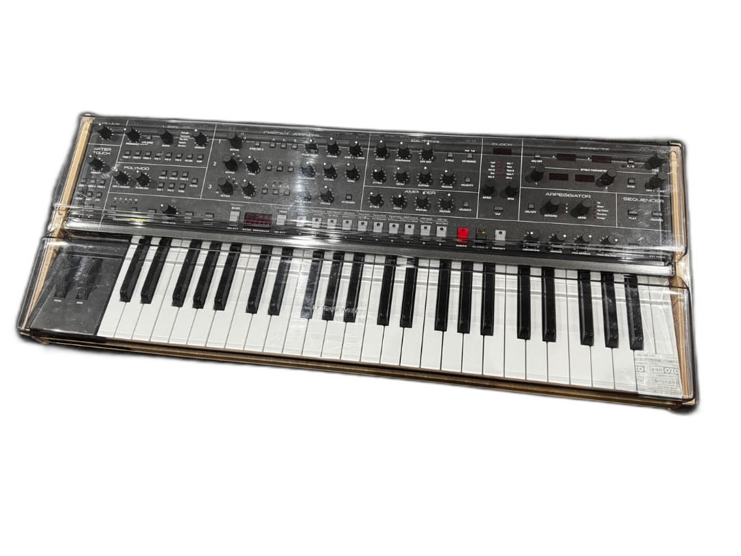 Analog Synthesizer Sequential Trigon-6