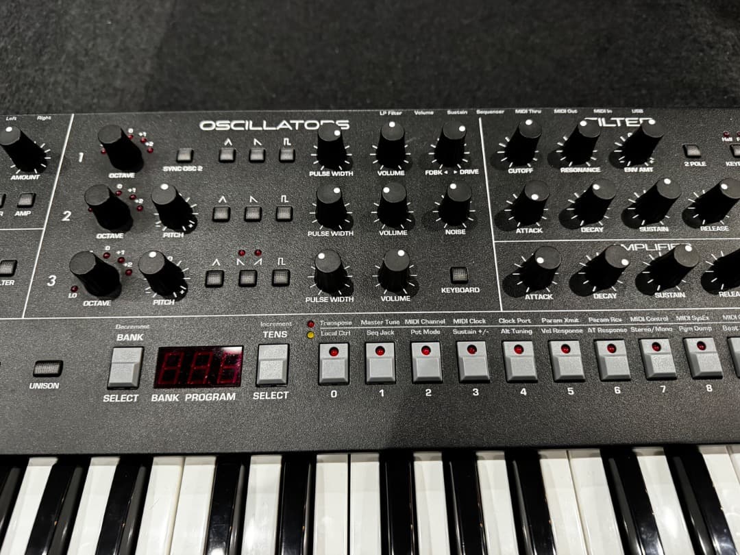 Analog Synthesizer Sequential Trigon-6