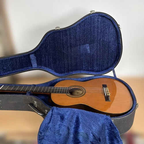 Yamaha Classical Guitar C-200 Classic