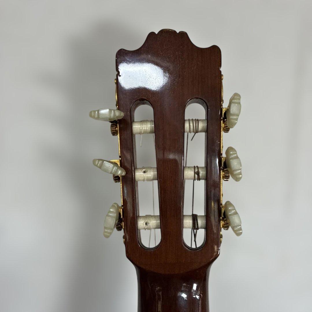Yamaha Classical Guitar C-200 Classic
