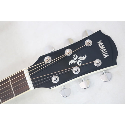 Yamaha Acoustic Guitar