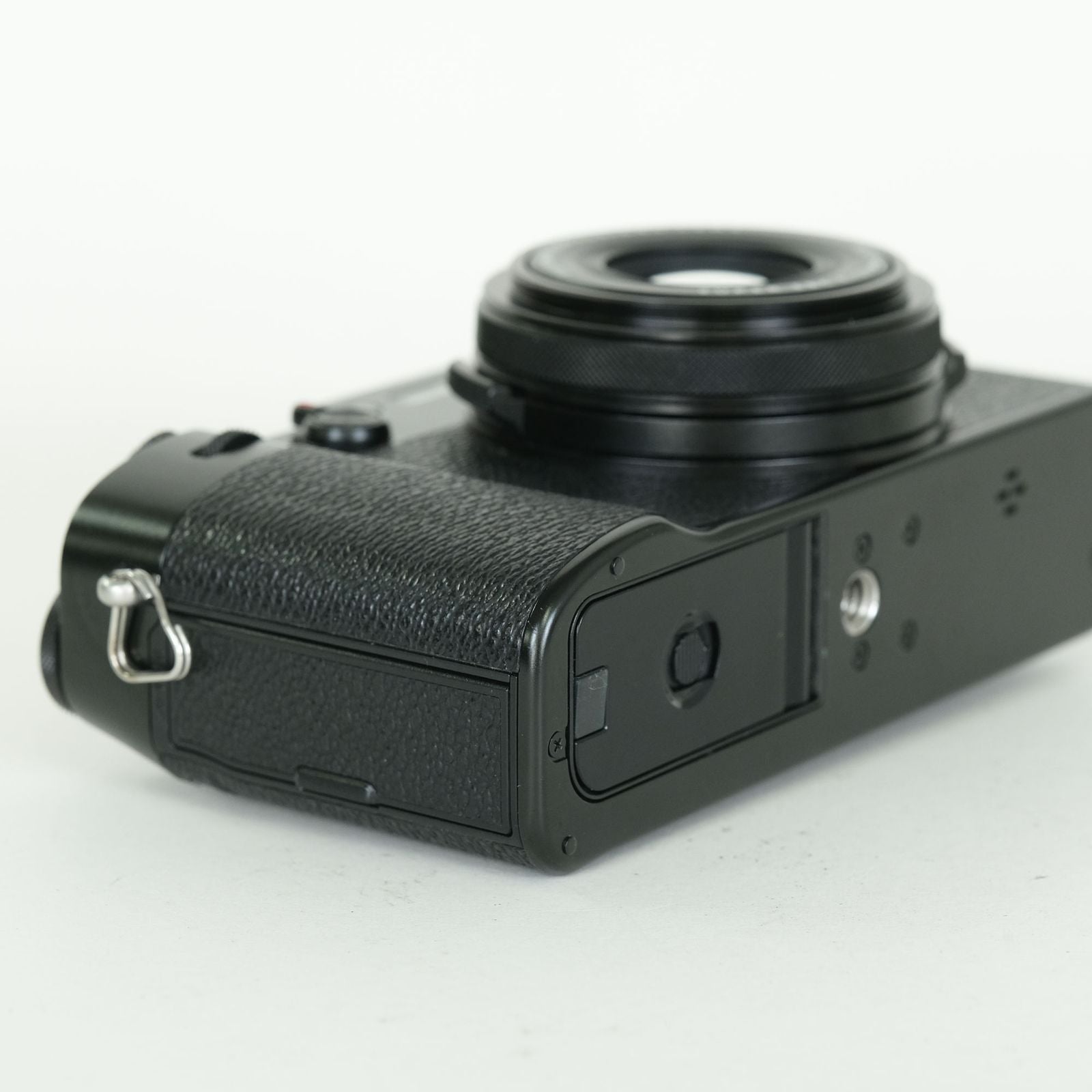 Fujifilm Compact Digital Camera 8,300 X100V