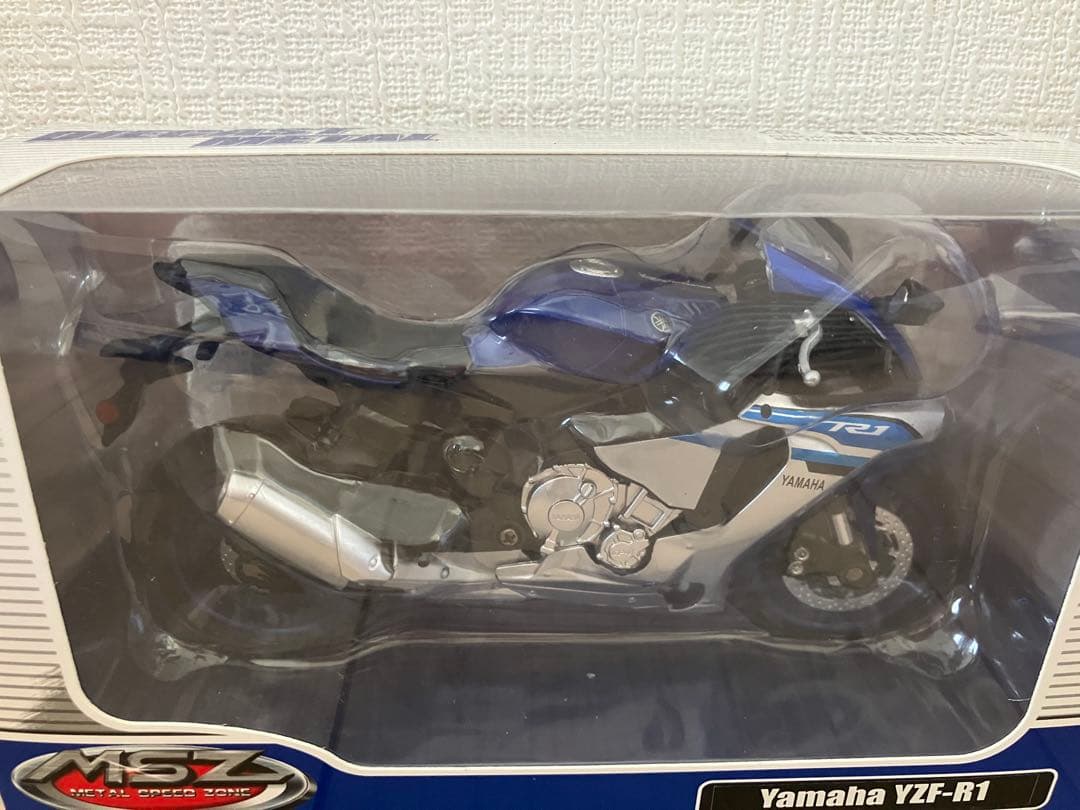 Motorcycles Yamaha Yzf-R1 6