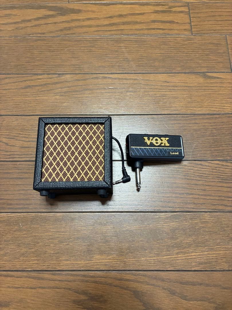 Guitar Amplifiers Yamaha Thr5A &Vox Pathfinder10