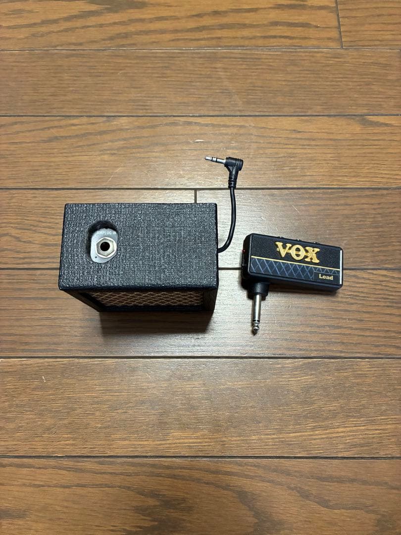 Guitar Amplifiers Yamaha Thr5A &Vox Pathfinder10