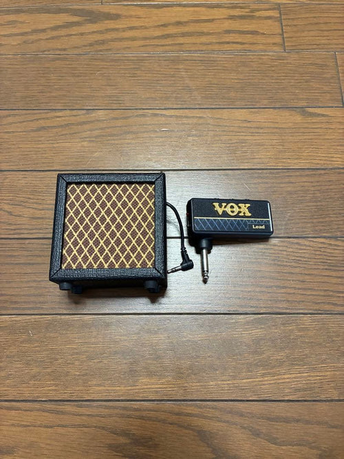 Guitar Amplifiers Yamaha Thr5A &Vox Pathfinder10