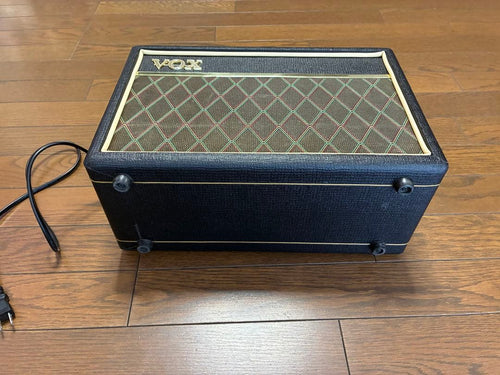 Guitar Amplifiers Yamaha Thr5A &Vox Pathfinder10
