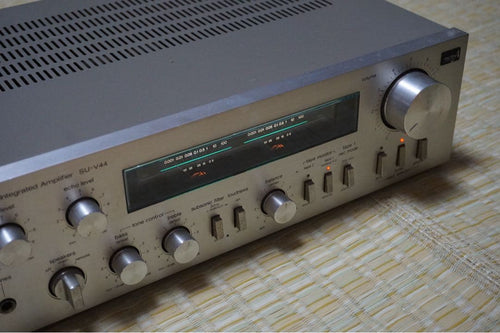 Technics Integrated Amplifiers Su-V44