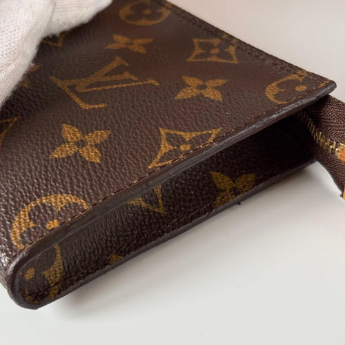Louis Vuitton Pouches