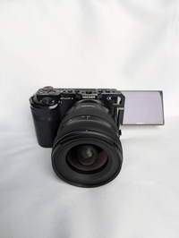 Sony Mirrorless Interchangeable Lips Zv-E10 Tamron