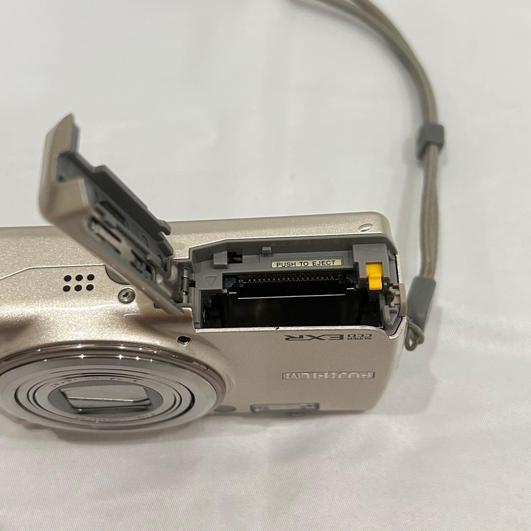 Fujifilm Compact Digital Cameras Finepix F200Exr