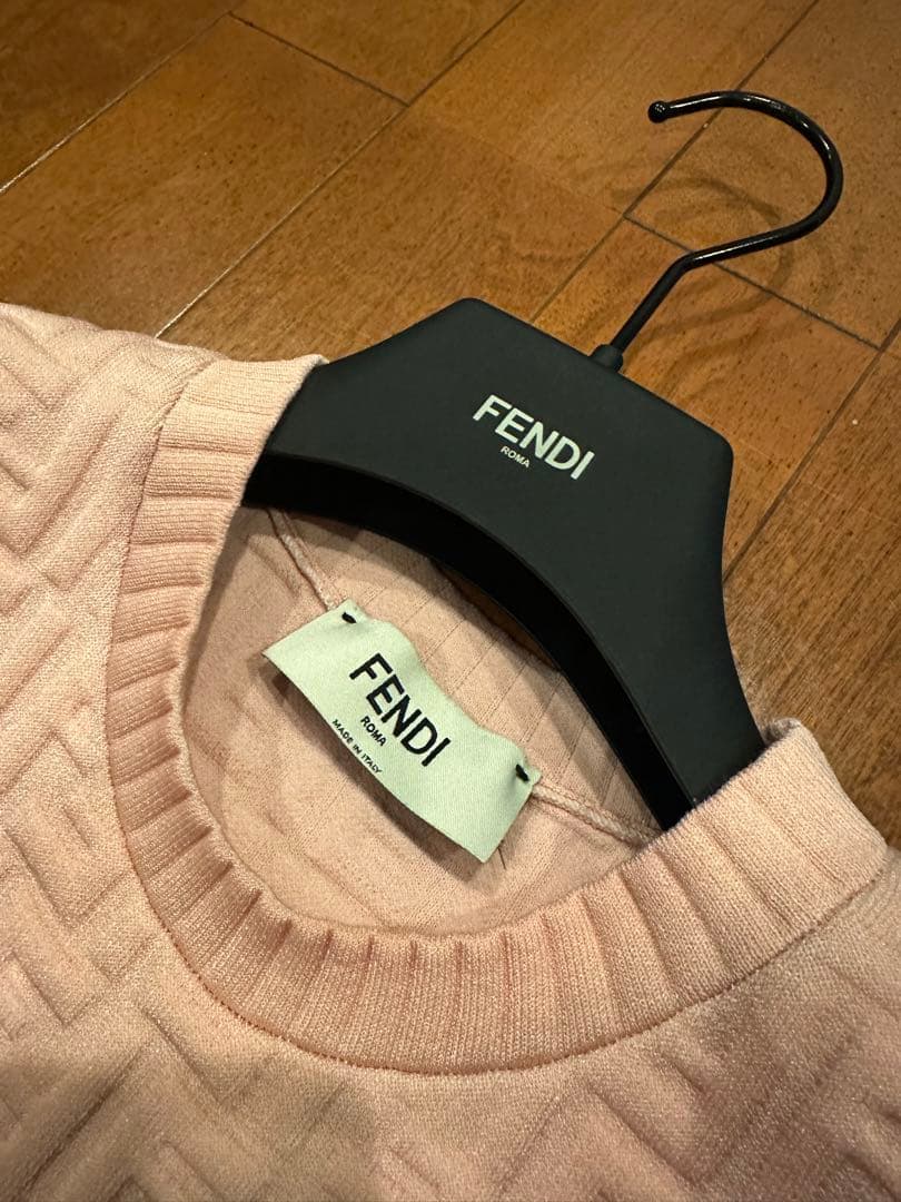 Fendi Long-Sleeve Three-Quarter-Sleeve