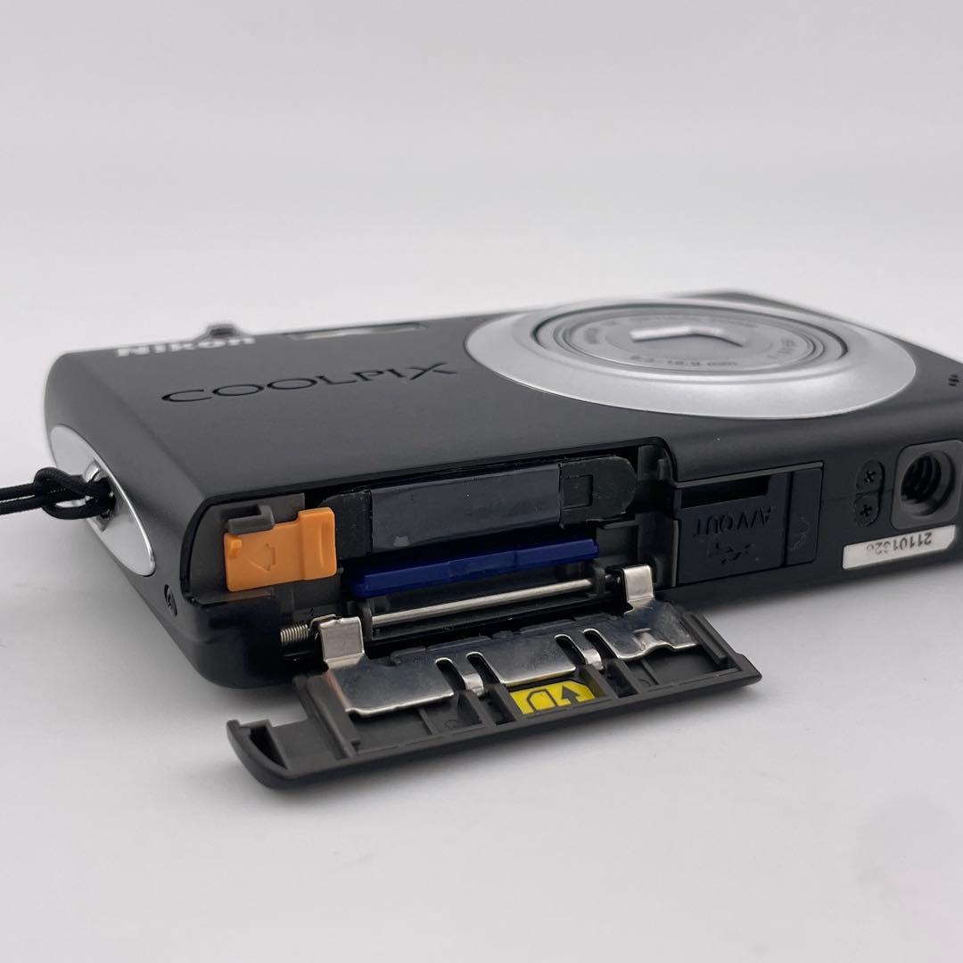 Nikon Compact Digital Cameras Coolpix S203