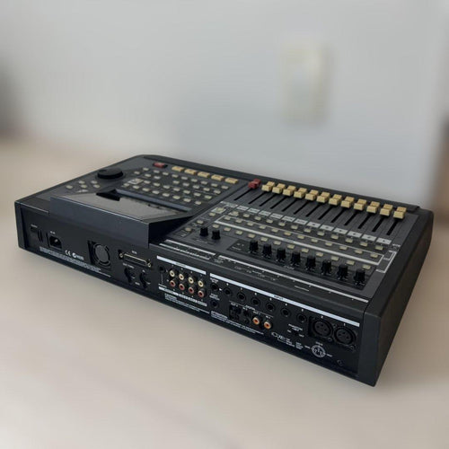 Roland Multi -Track Recorder Vs-1880
