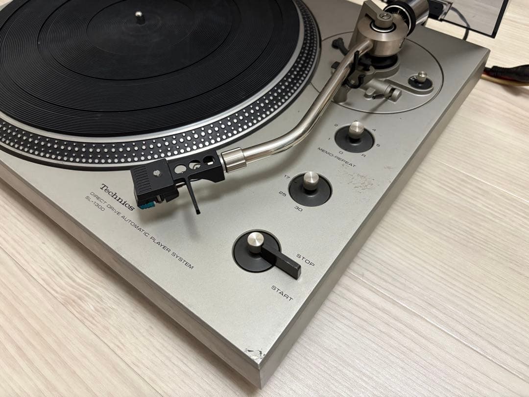 Technics Record Players (Turntables) Sl-1300