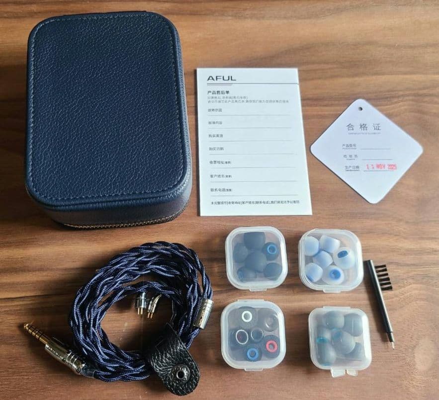 Requestable Earphones Aful Cantor