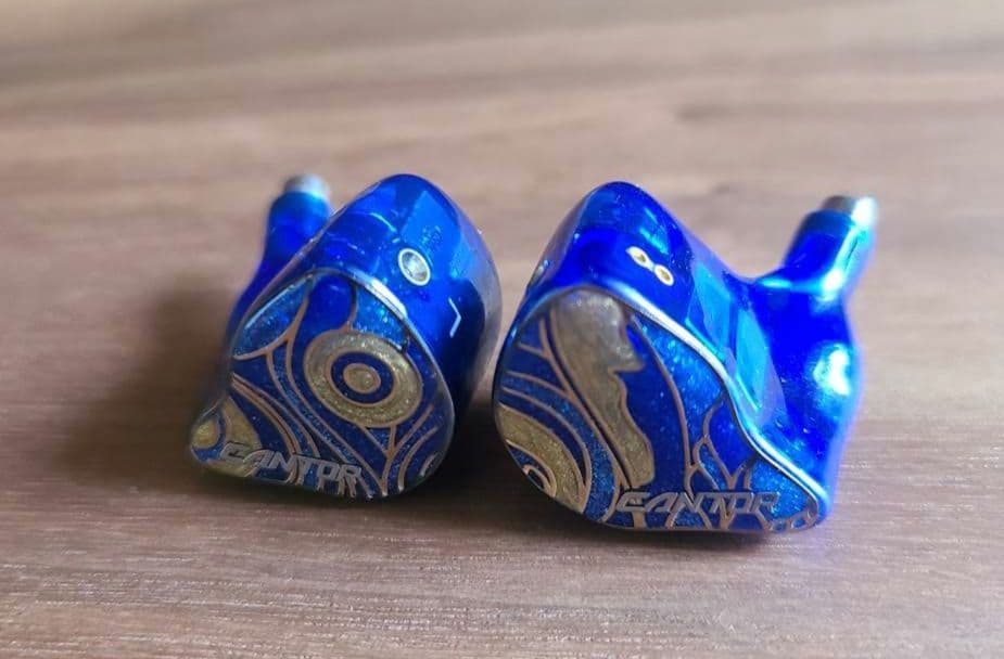 Requestable Earphones Aful Cantor