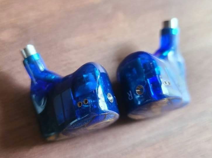 Requestable Earphones Aful Cantor