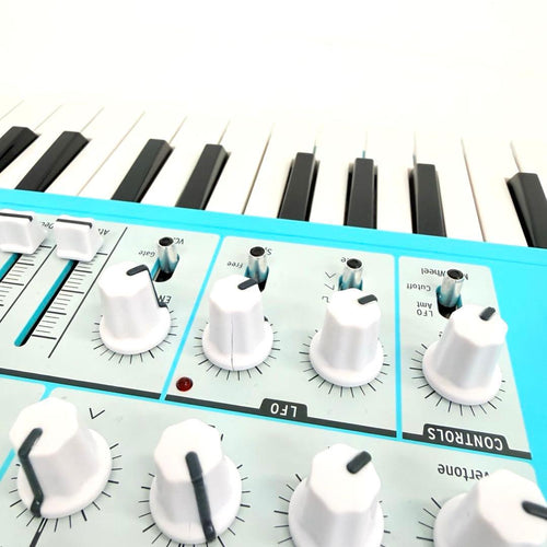 Analog Synthesizers Arturia Micro Brute Se