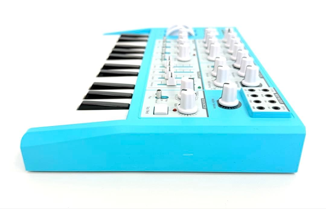 Analog Synthesizers Arturia Micro Brute Se
