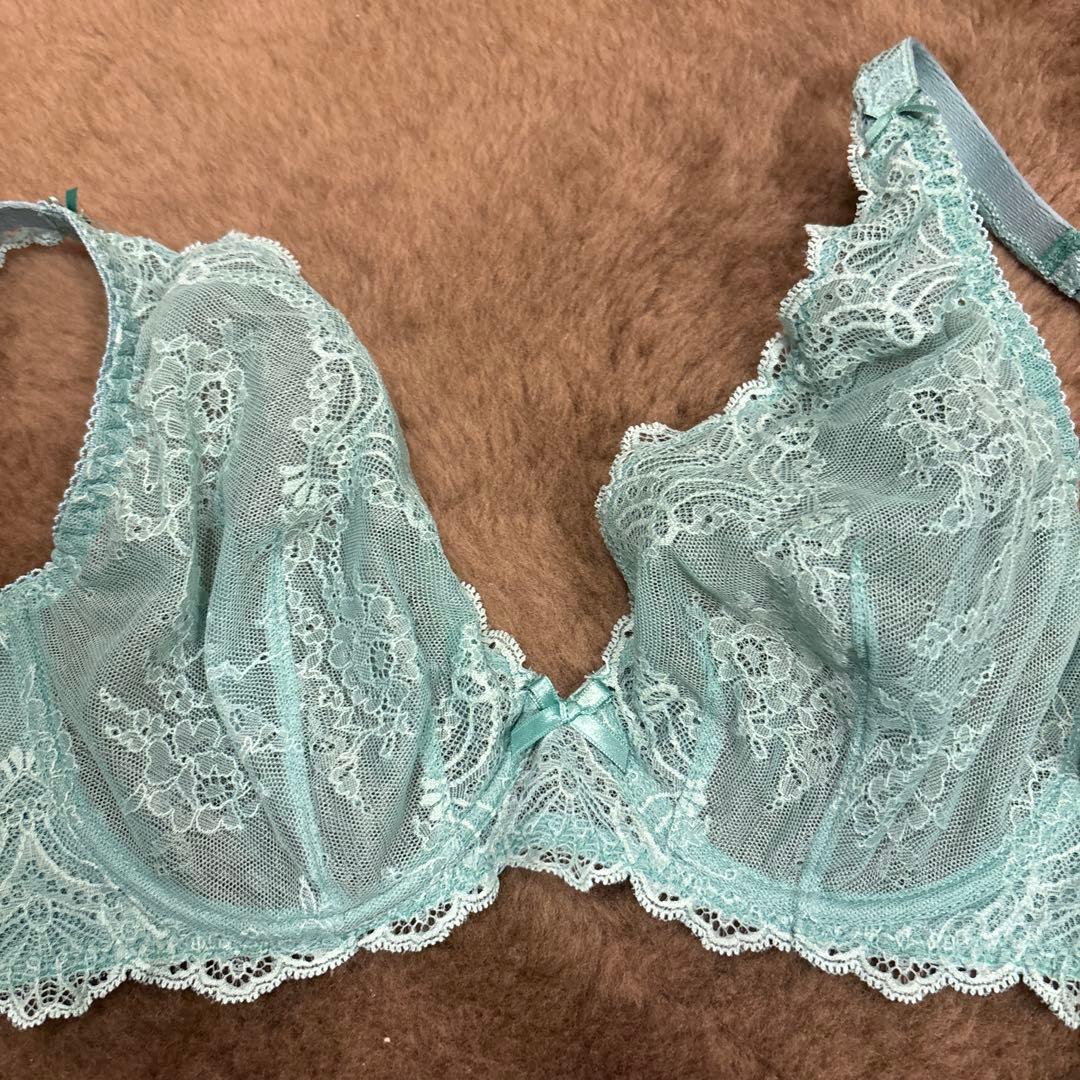 Aubade Bra And Panty Sets F70