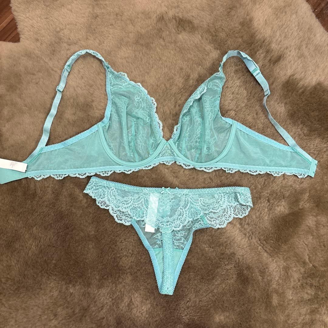 Aubade Bra And Panty Sets F70