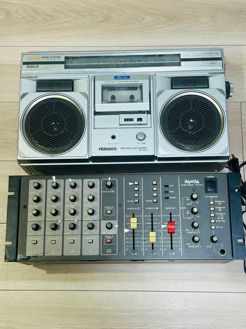 Radio And Boombox Perdisco Trk-8300 &Ramsa Wr-X01A