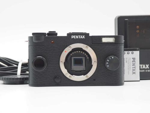 Pentax Mirrorless Interchangeable Lips Q-S1 Digital Camera Black Body 2187