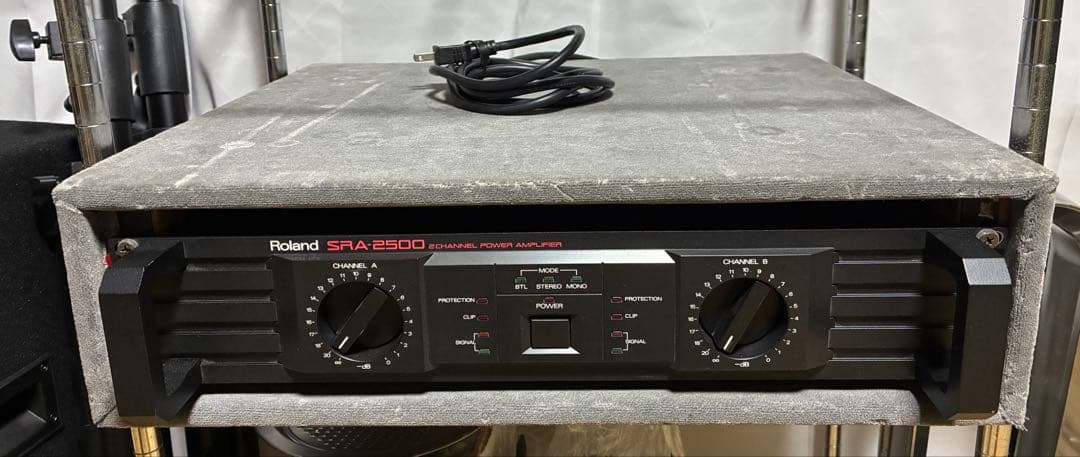 Roland Power Amplifier Sra-2500 300W