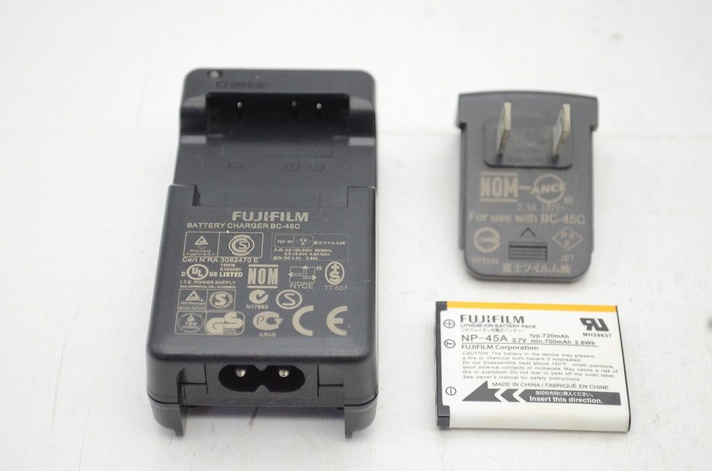 Fujifilm Compact Digital Camera Finepix Z1000Exr 250902I
