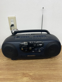 Sharp Radio And Boombox 4 Qt-C600 Cd 2
