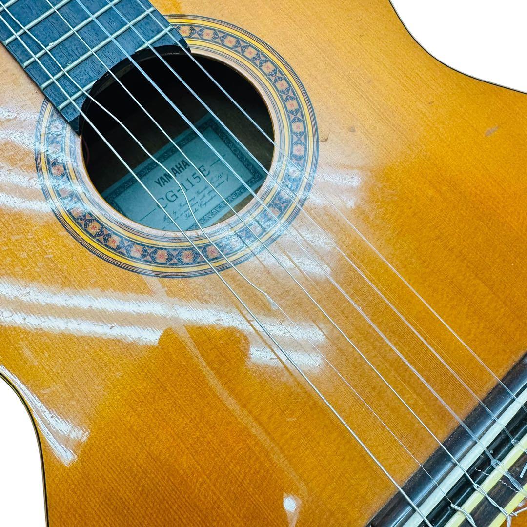 Acoustic Guitar Yamaha Cg-115E