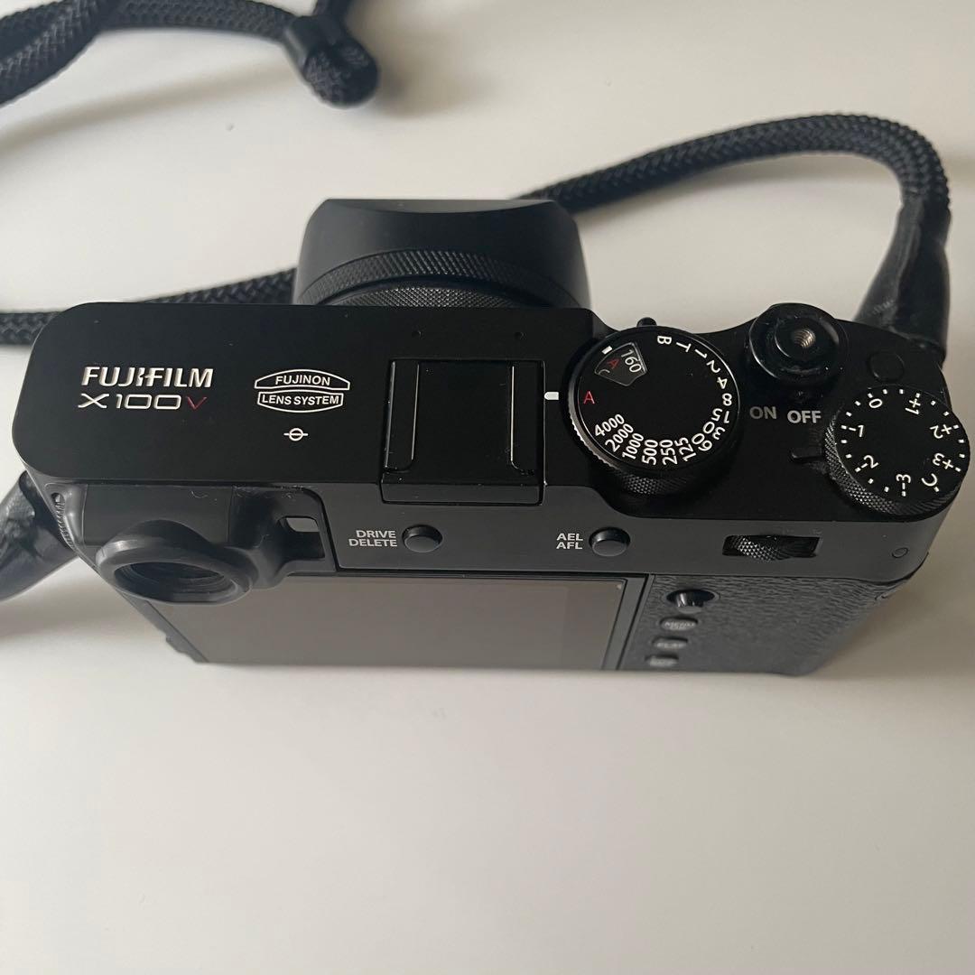 Compact Camera (Film) Fujifilm X100V