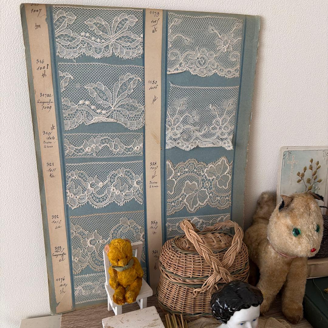 Antique Accessories