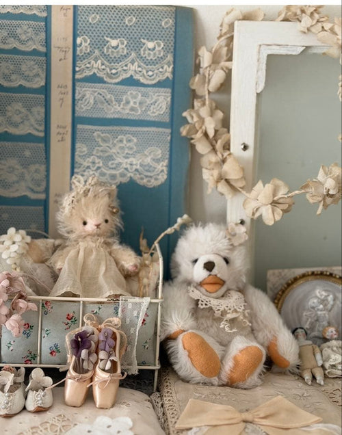 Antique Accessories