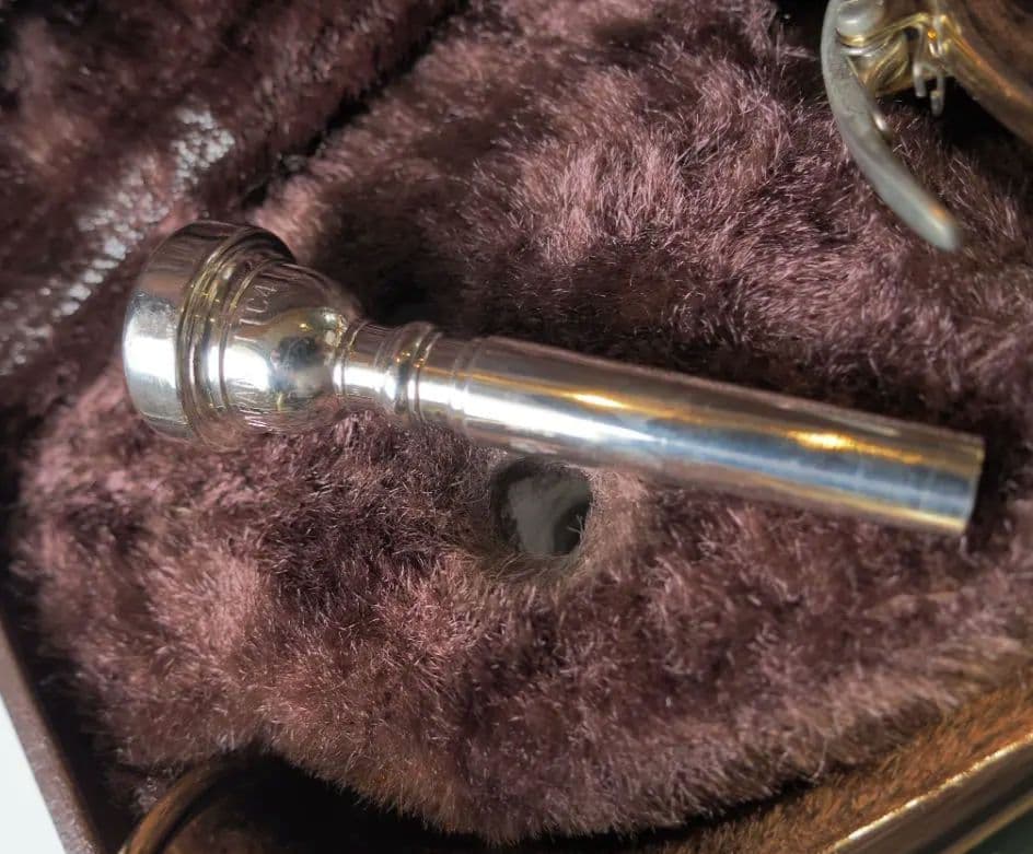 Yamaha Trumpets Ytr-2320E