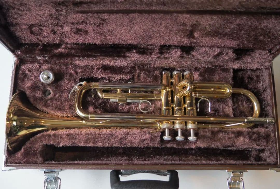 Yamaha Trumpets Ytr-2320E