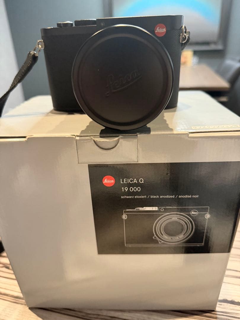 Leica Compact Digital Camera Q F/1.7