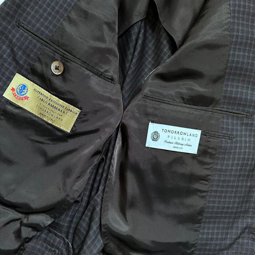 Tomorrowland Business Suit 46