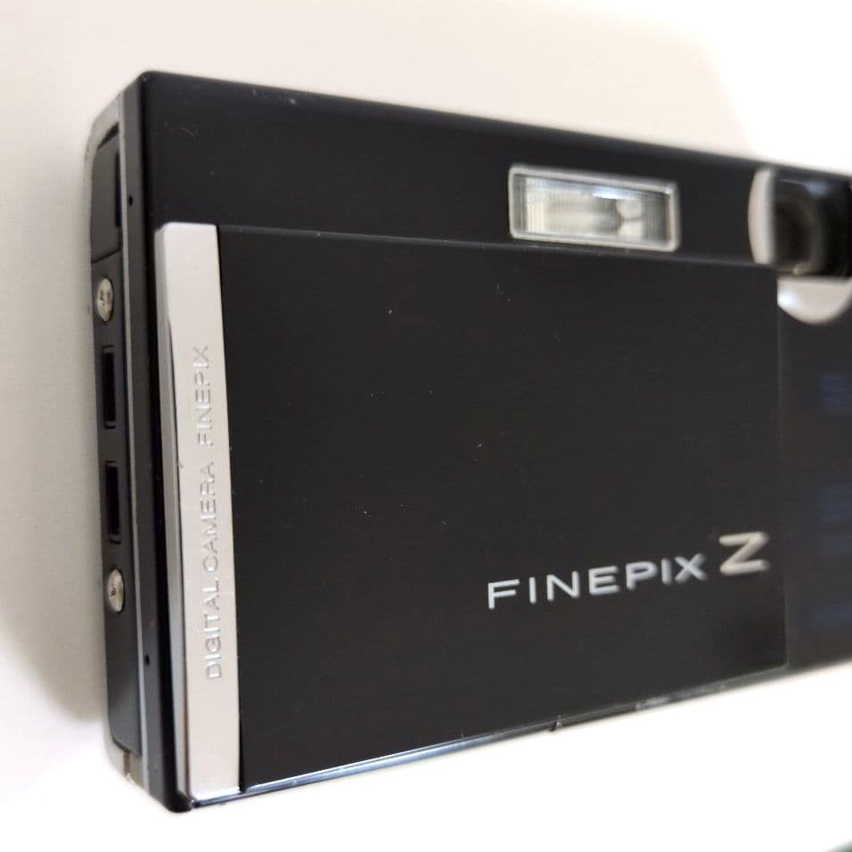 Compact Digital Cameras Fujifilm Finepix Z200Fd