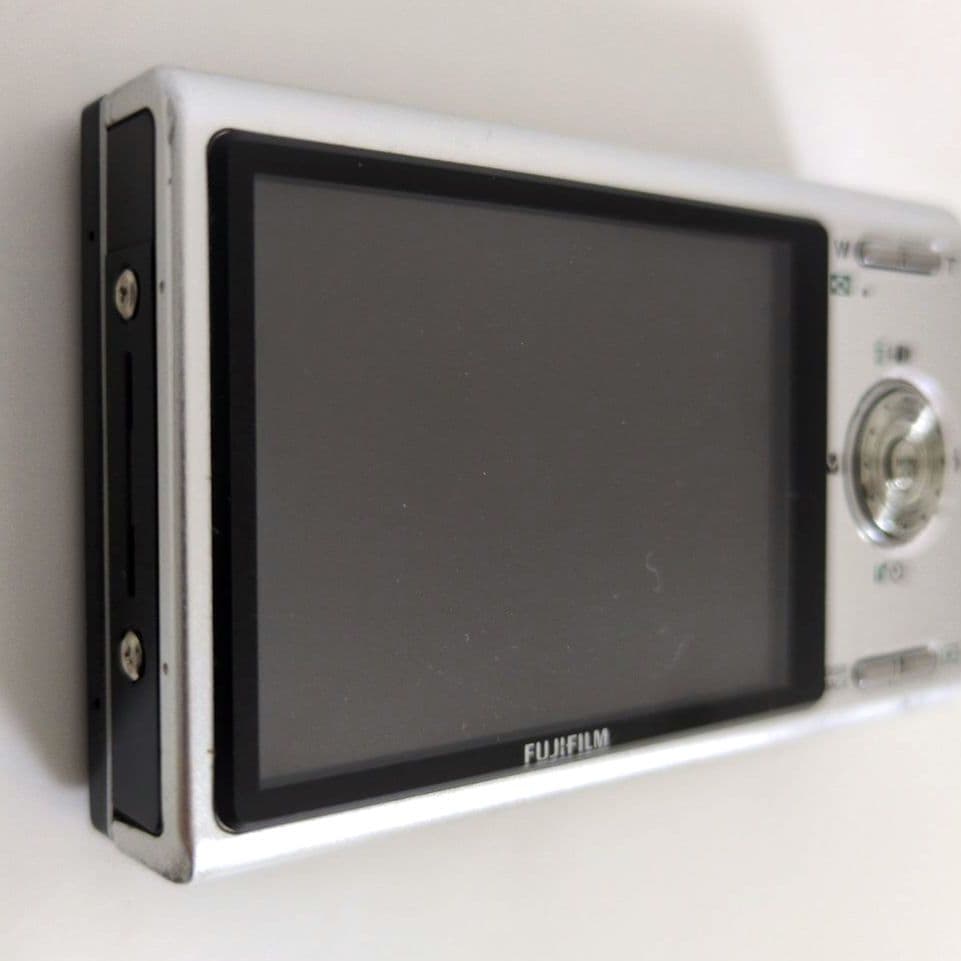 Compact Digital Cameras Fujifilm Finepix Z200Fd
