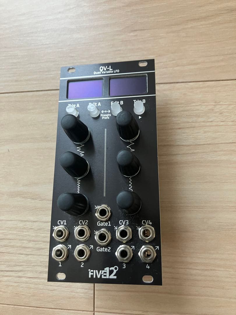 Modular Synthesizers Five12 Qv-L Quad Variable Lfo