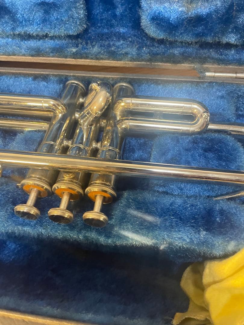 Trumpets Yamaha Ytr-135