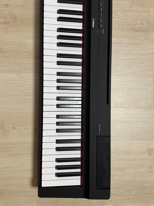 Yamaha Keyboards Digital Pianos P-125B
