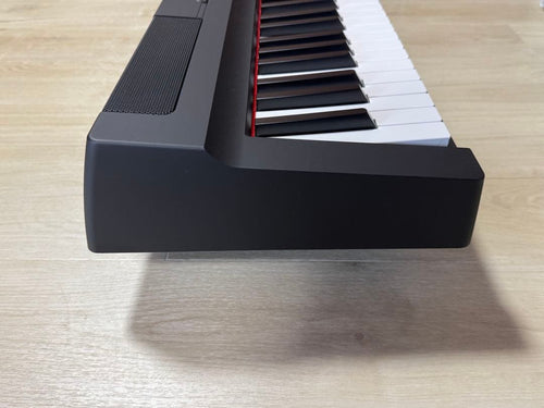 Yamaha Keyboards Digital Pianos P-125B