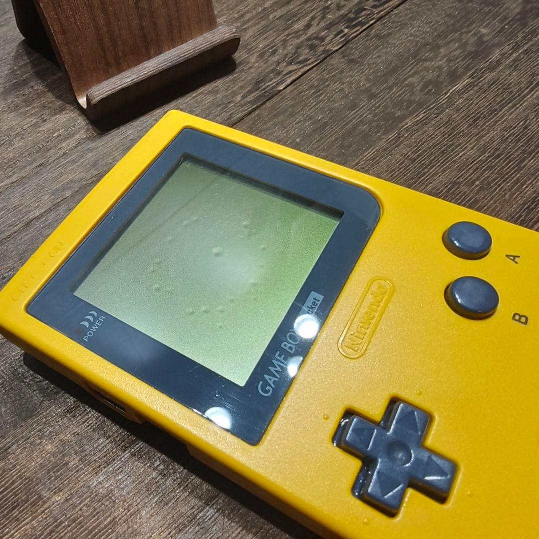 Consoles (Game Boy Pocket) Z65